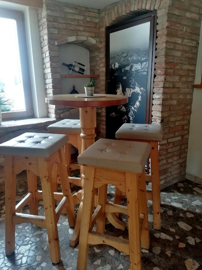 B&B Bracun كورفارا إنْ بادِيا المظهر الخارجي الصورة