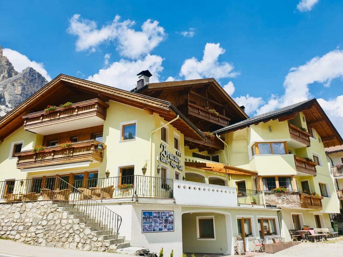 B&B Bracun كورفارا إنْ بادِيا المظهر الخارجي الصورة